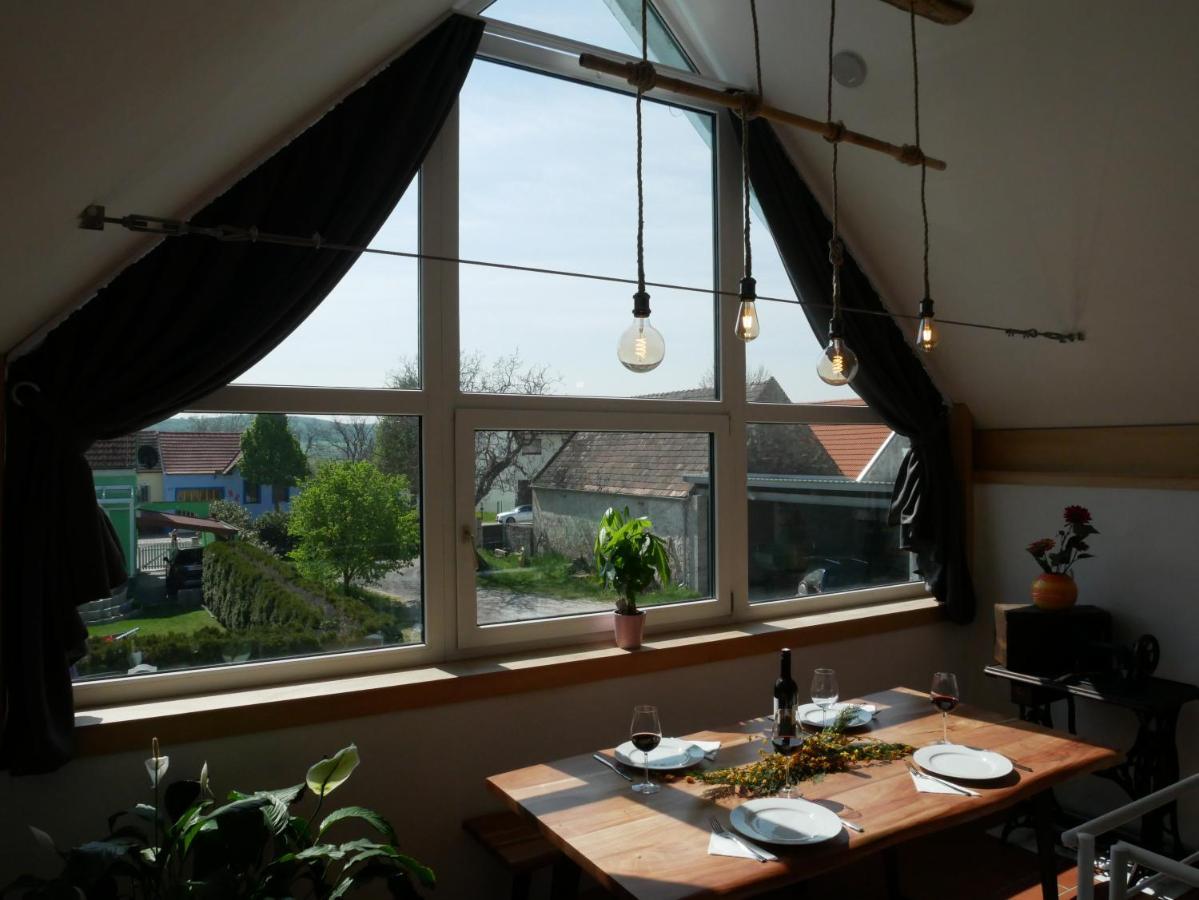 Bonito - Historischer Streckhof Schuetzen am Gebirge Luaran gambar