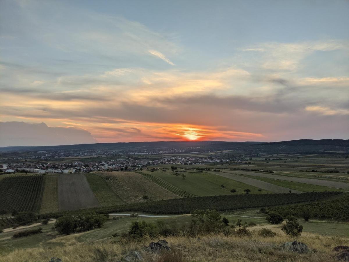 Bonito - Historischer Streckhof Schuetzen am Gebirge Luaran gambar